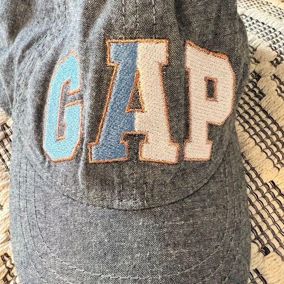 Toddler GAP Hat - Picture 2 of 4